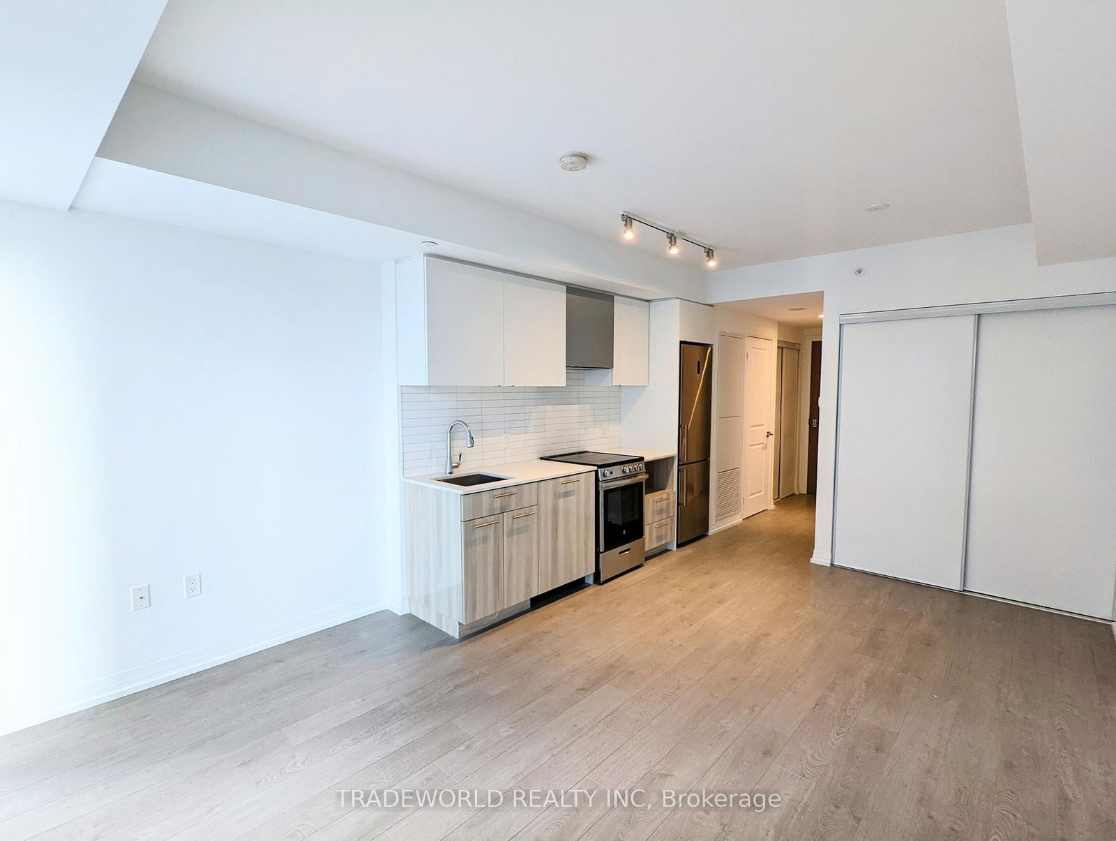 251 Jarvis St, unit 1724 for rent