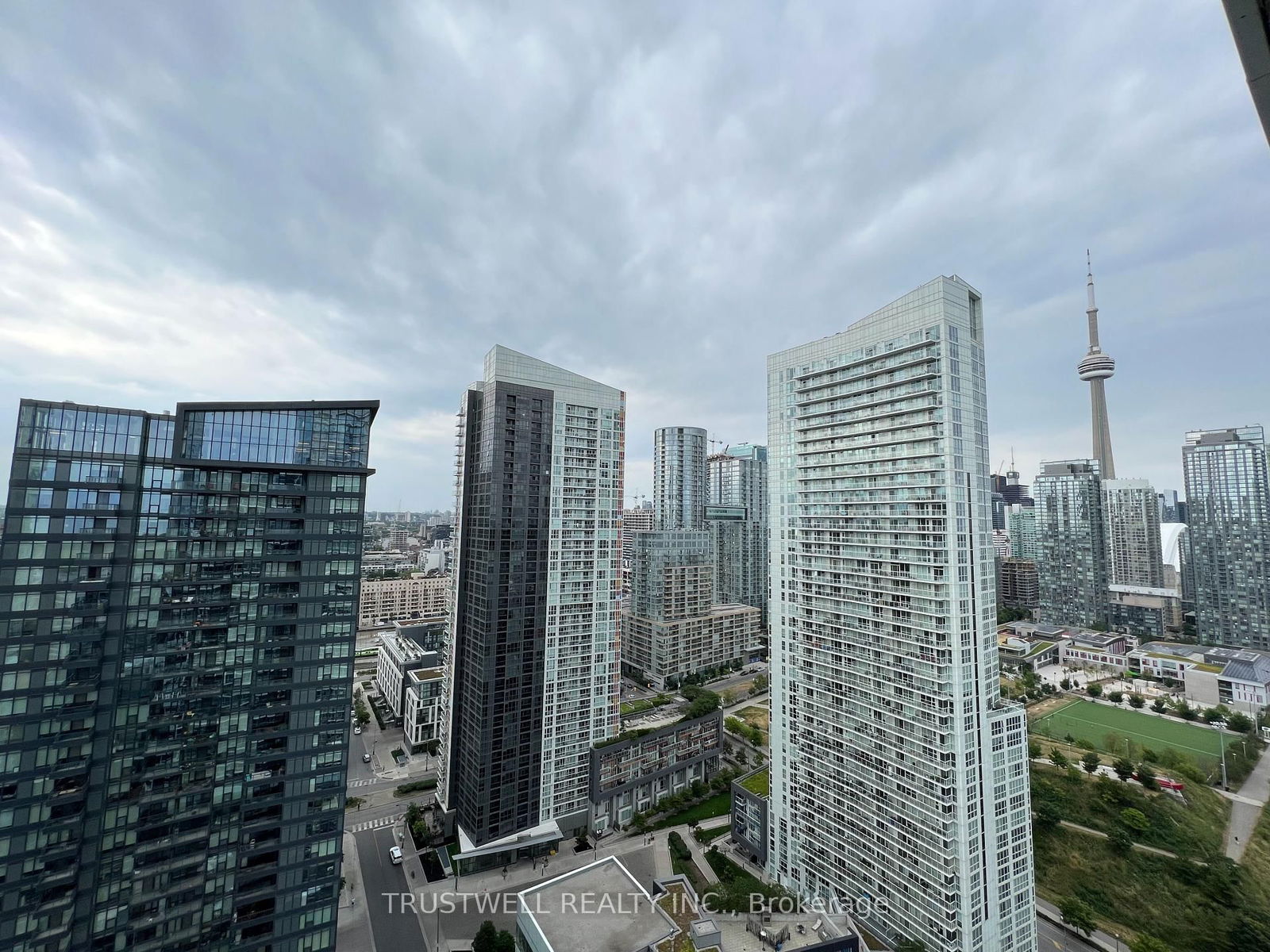 17 Bathurst St, unit 3309 for rent