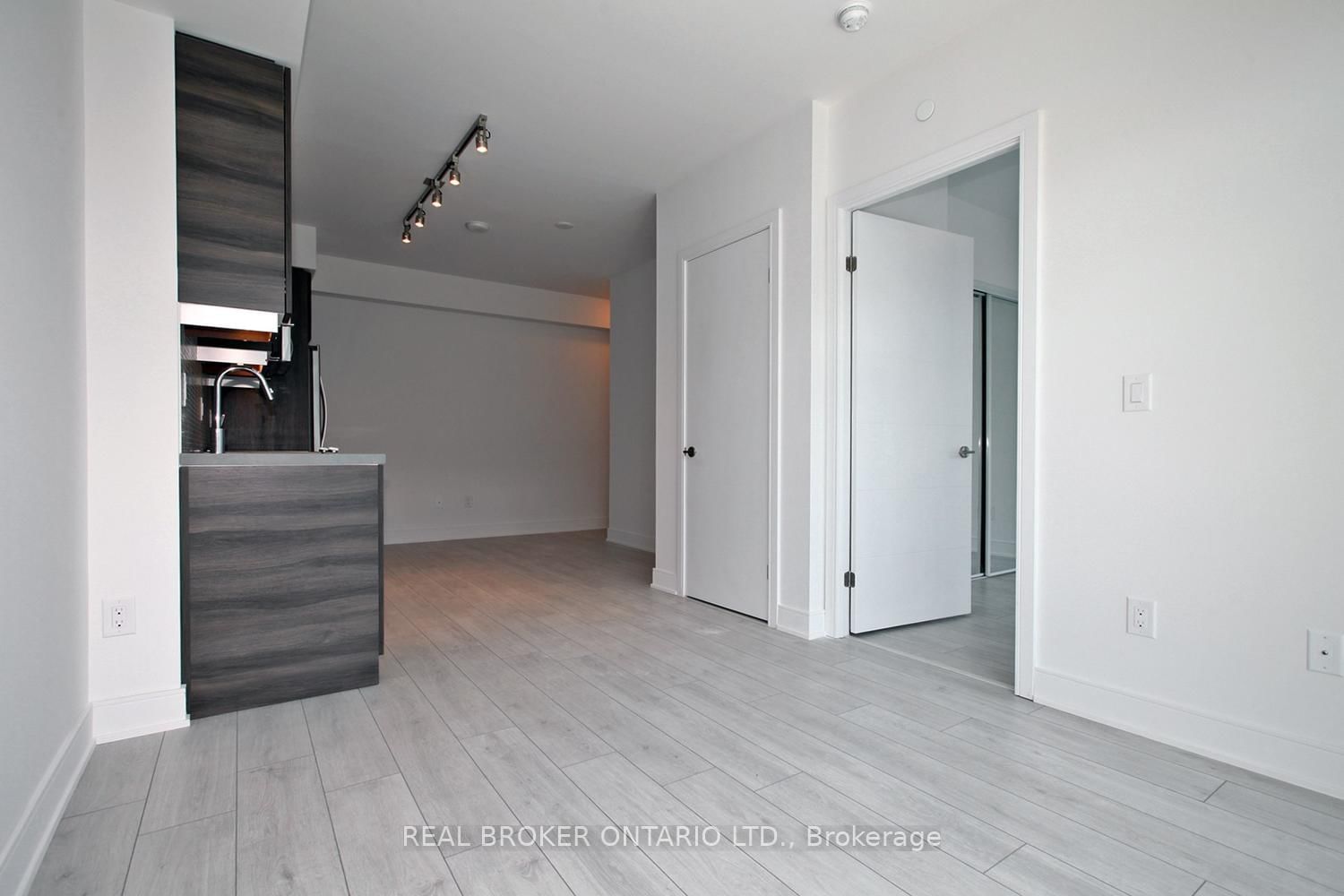 525 Adelaide St, unit PH31 for rent