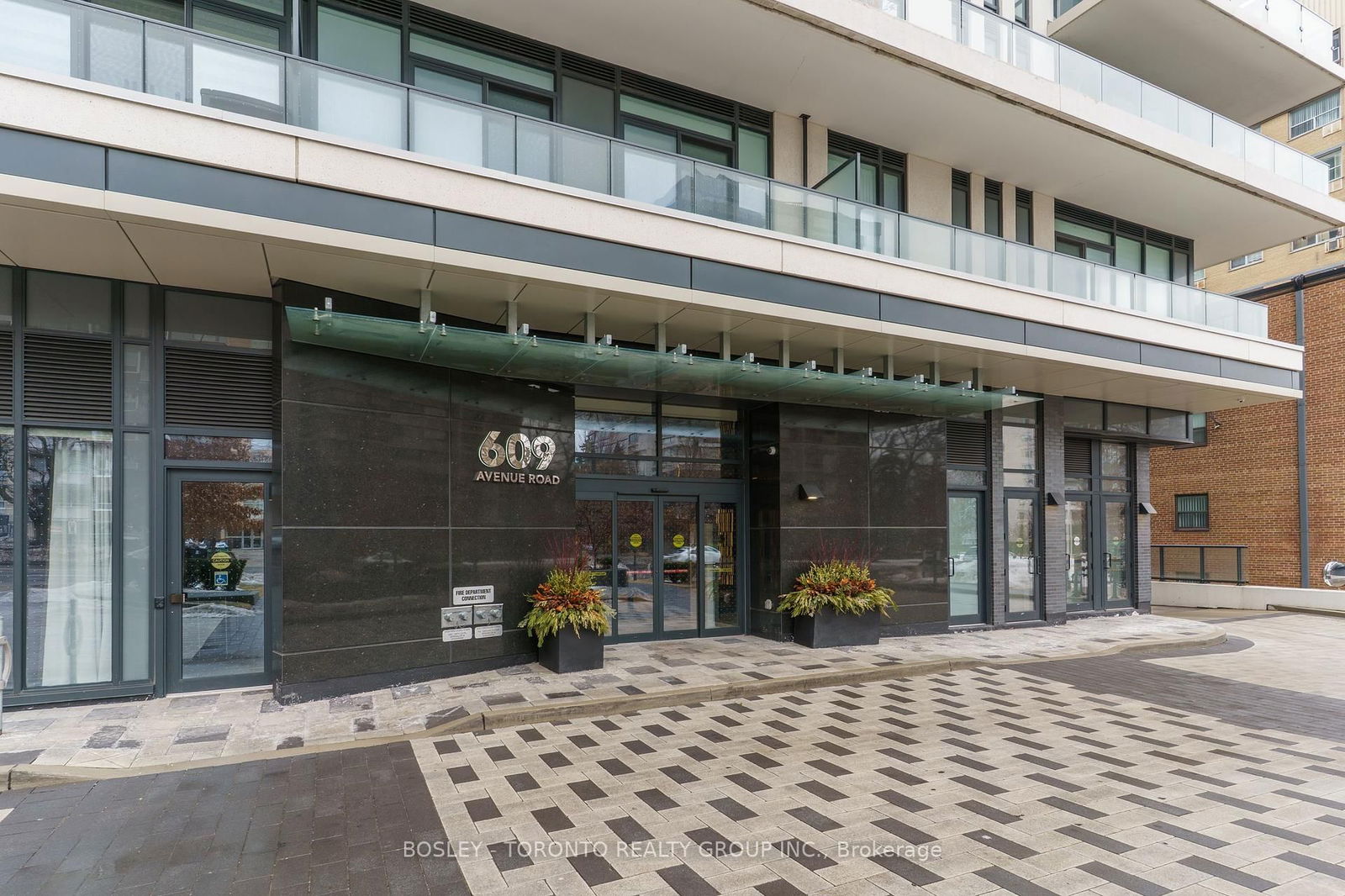 609 Avenue Rd, unit 1903 for rent