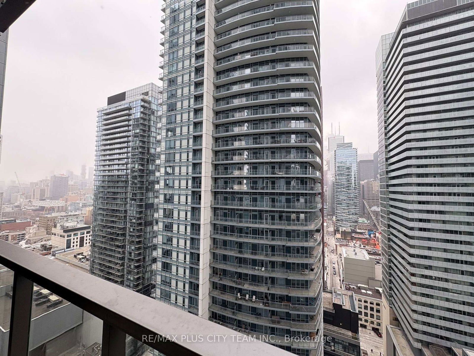 8 Widmer St, unit 3009 for rent