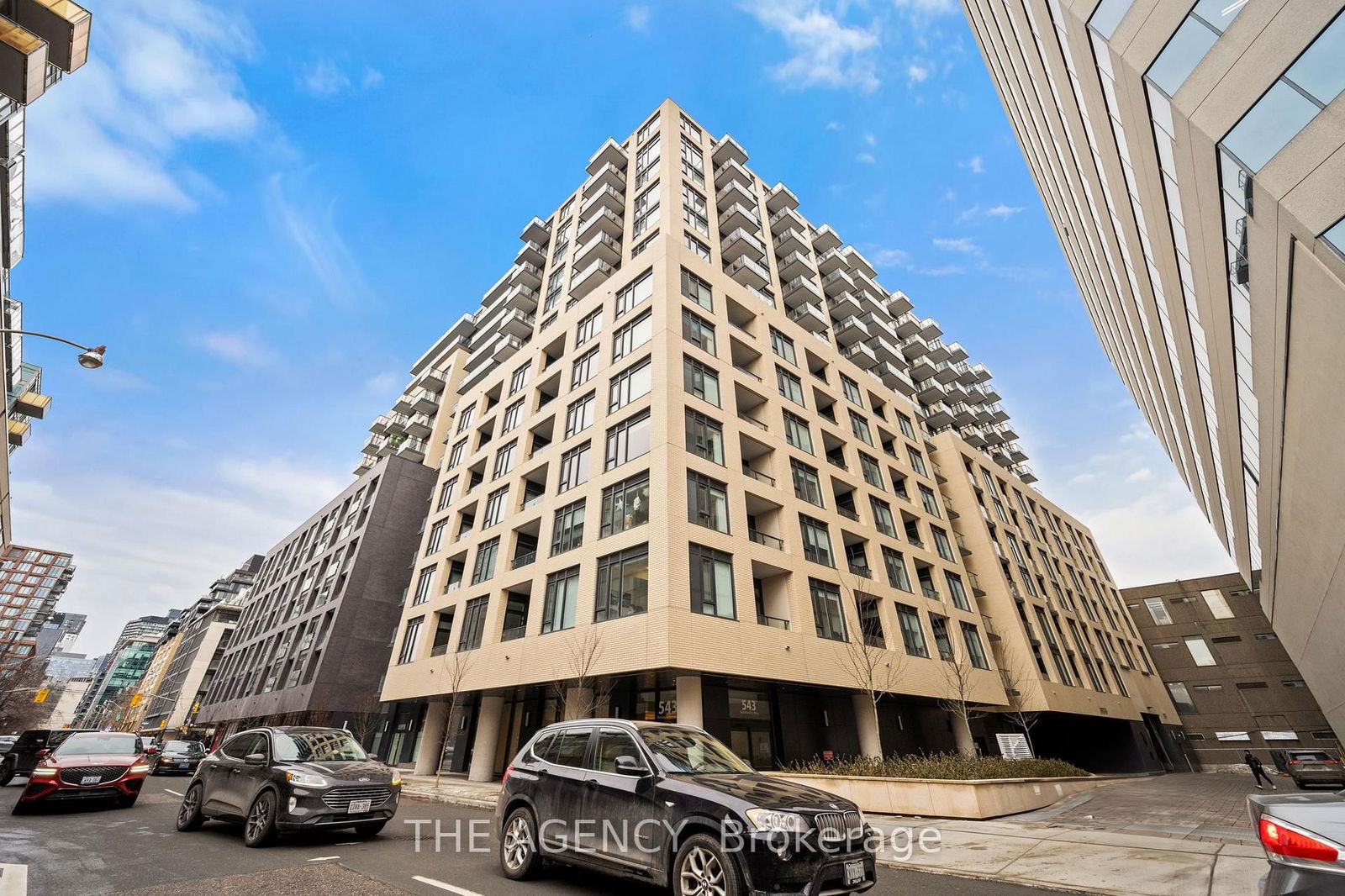 543 Richmond St W, unit 522 for sale