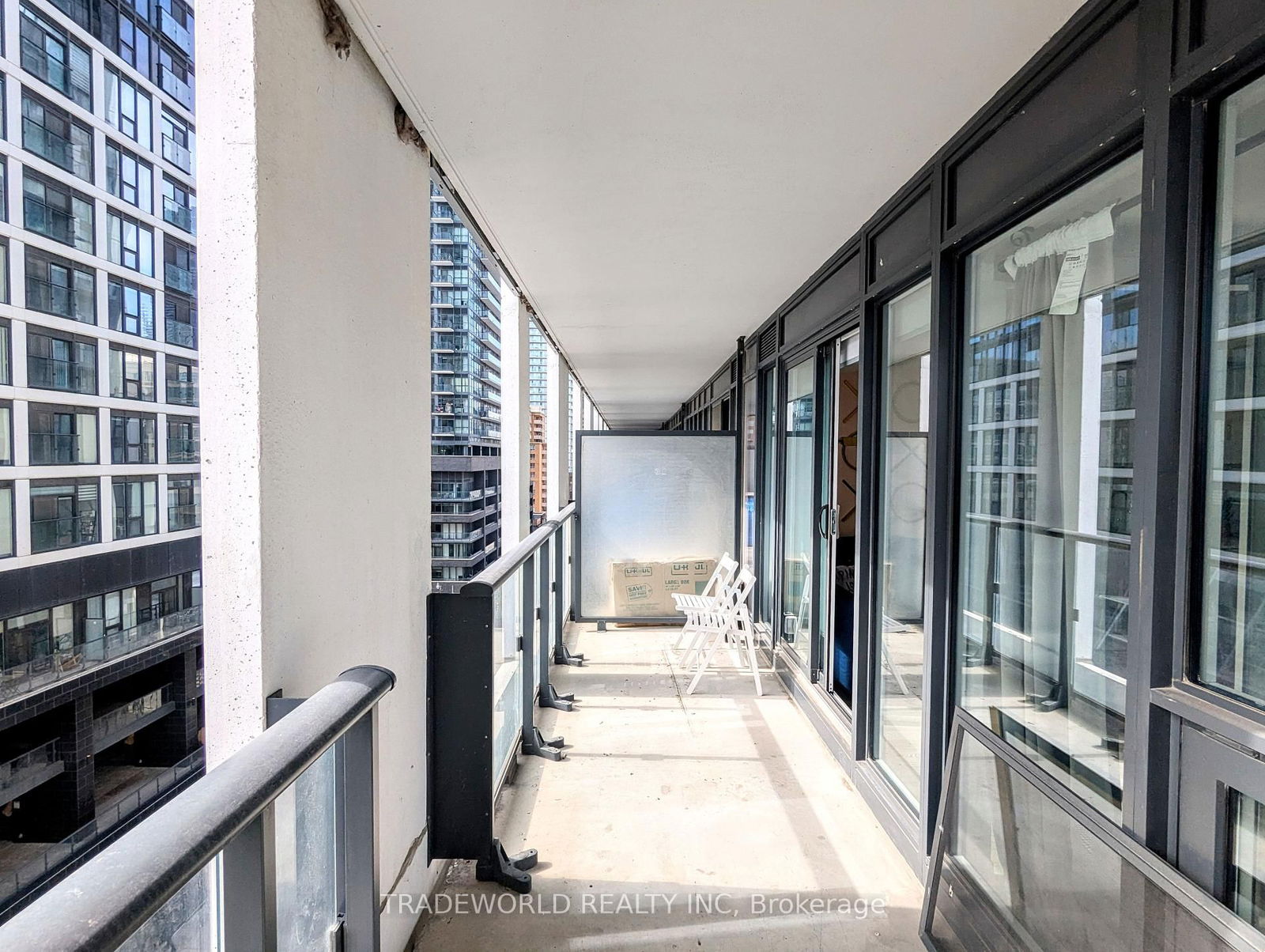 251 Jarvis St, unit 717 for rent