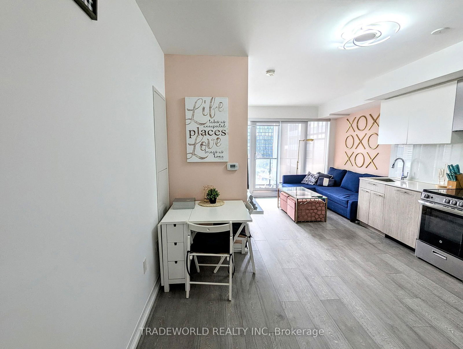 251 Jarvis St, unit 717 for rent