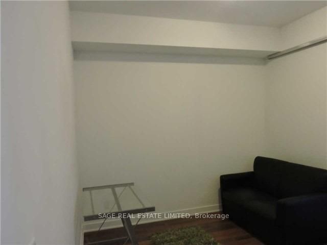 32 Camden St, unit 607 for rent