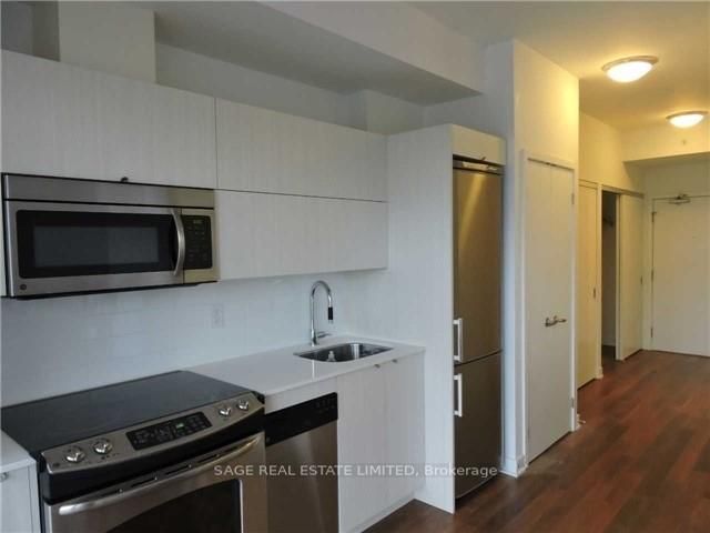 32 Camden St, unit 607 for rent