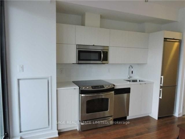 32 Camden St, unit 607 for rent