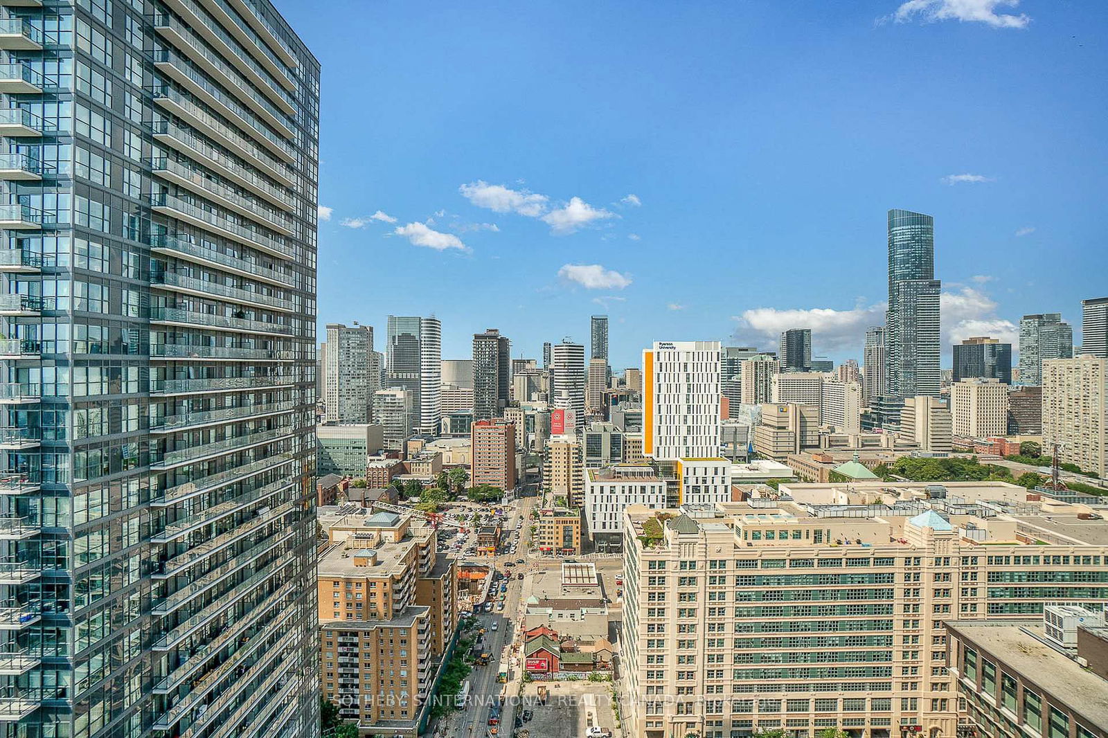 251 Jarvis St, unit 3206 for rent