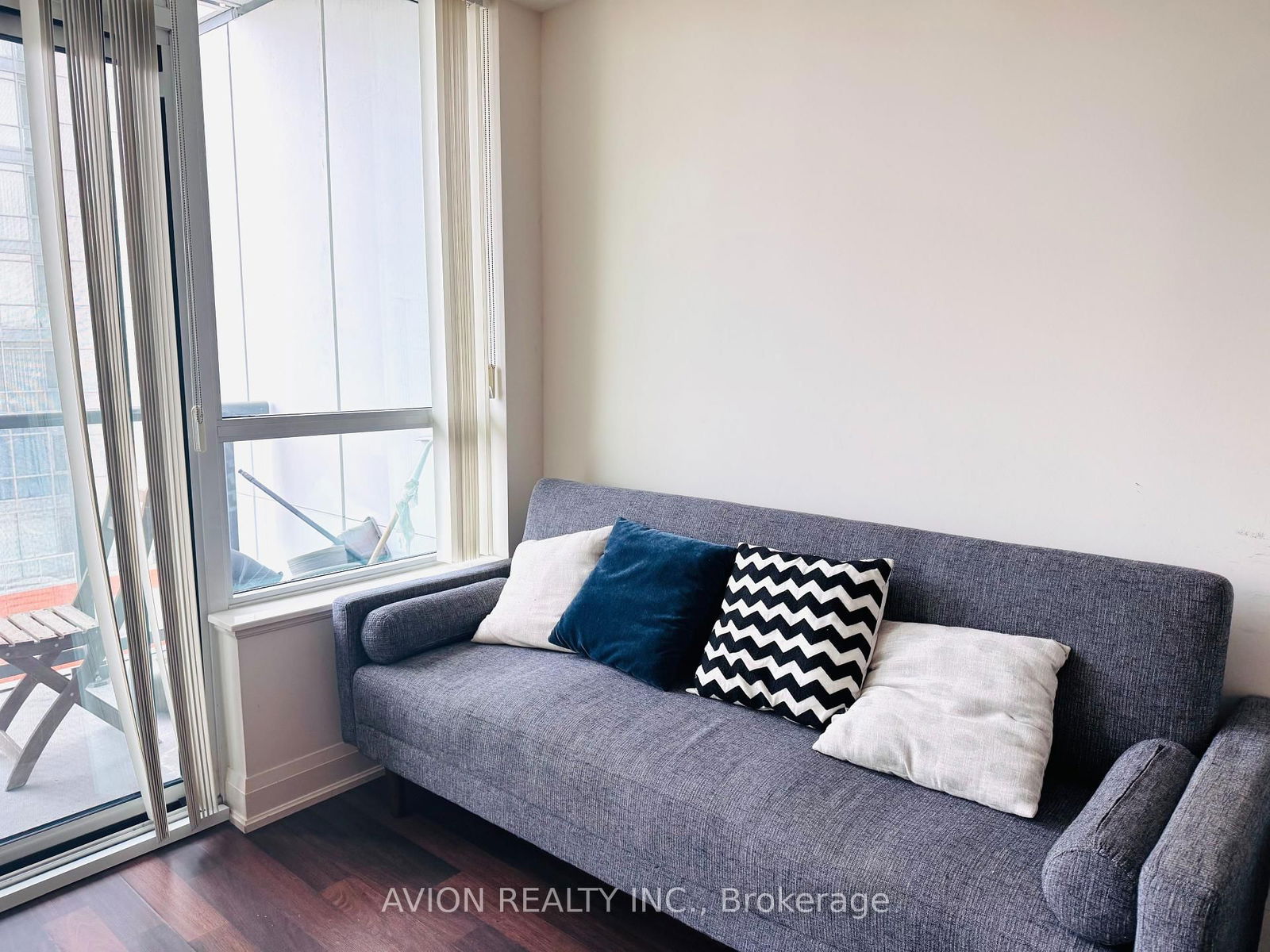 68 Canterbury Pl, unit Masterbedroom 702 for rent