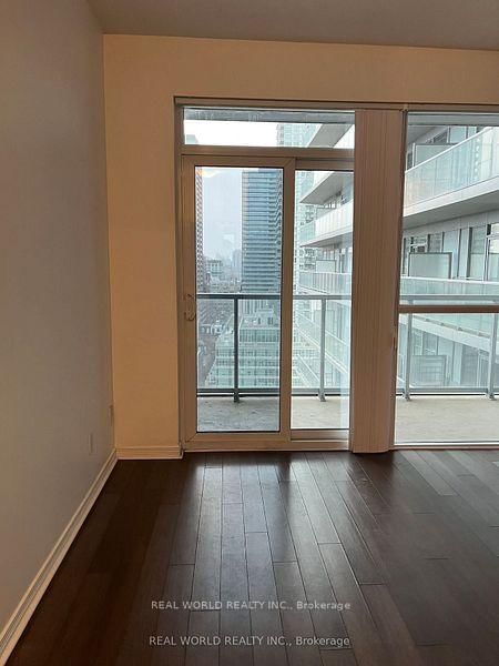 352 Front St W, unit 1509 for rent