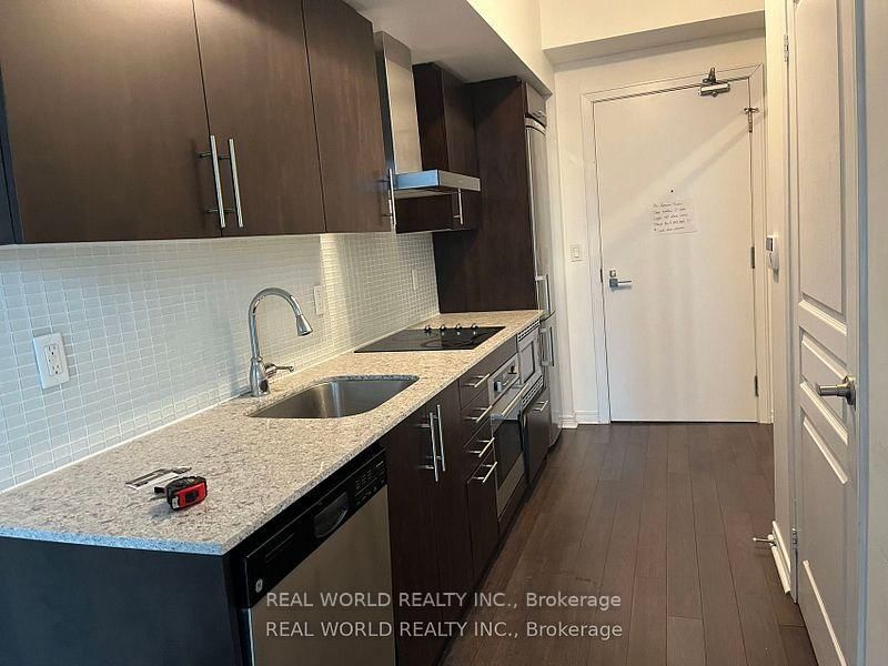 352 Front St W, unit 1509 for rent