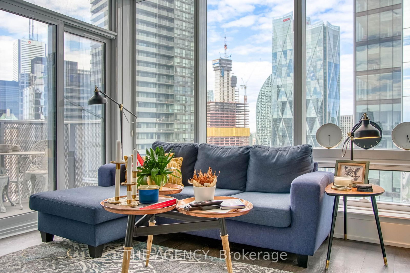 10 York St, unit 3303 for sale