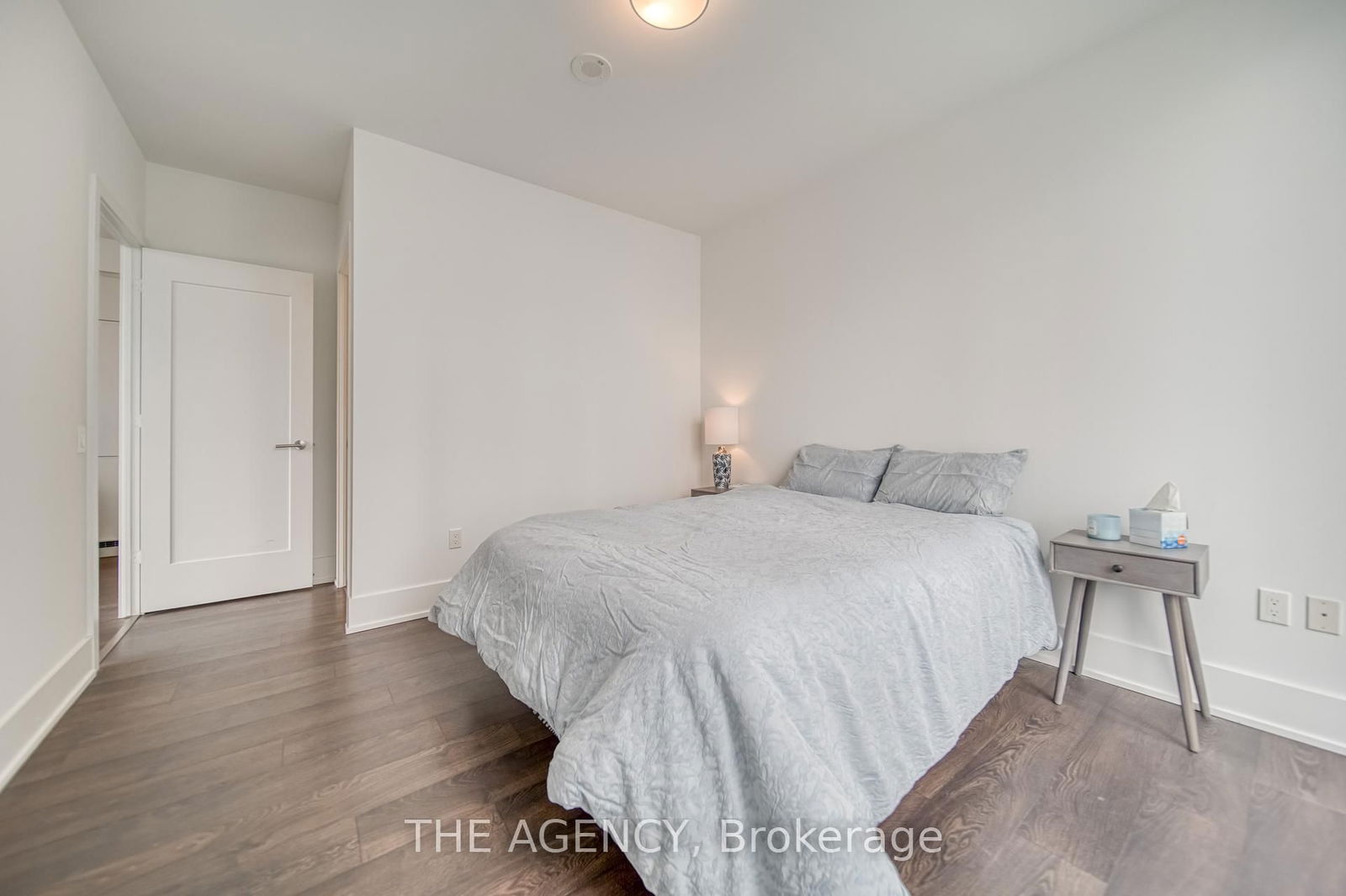 10 York St, unit 3303 for sale