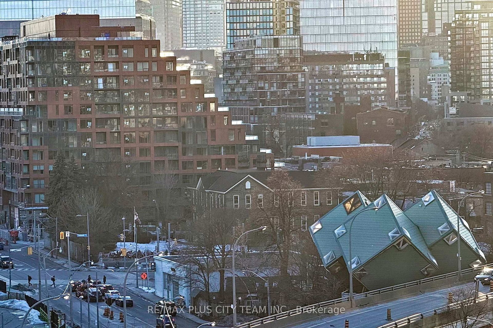 Harris Square Condos, Downtown, Toronto