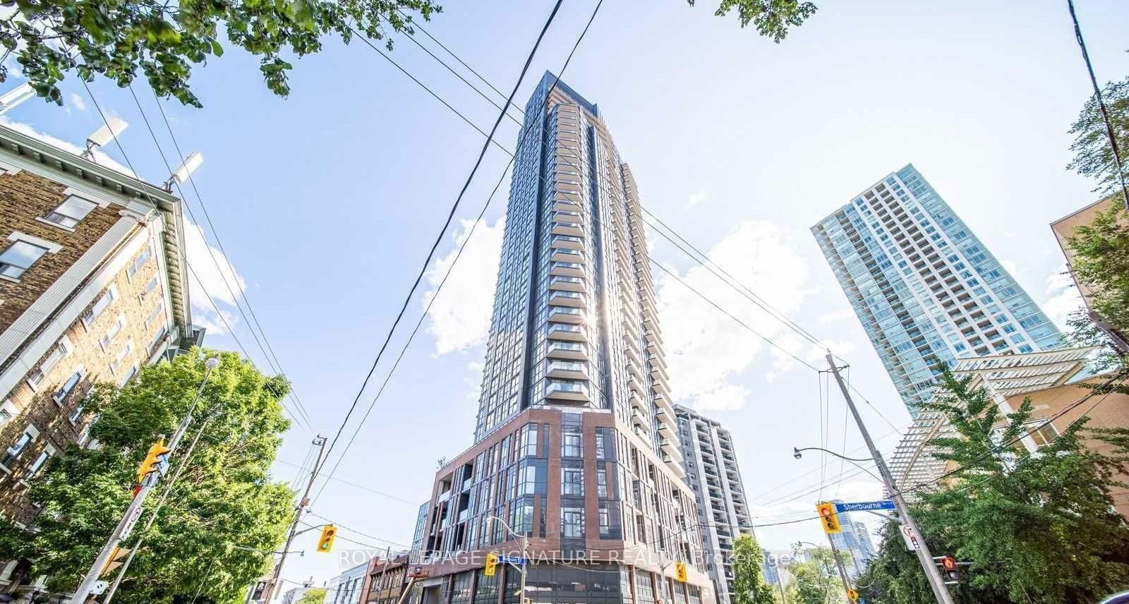 159 Wellesley St E, unit 1011 for rent