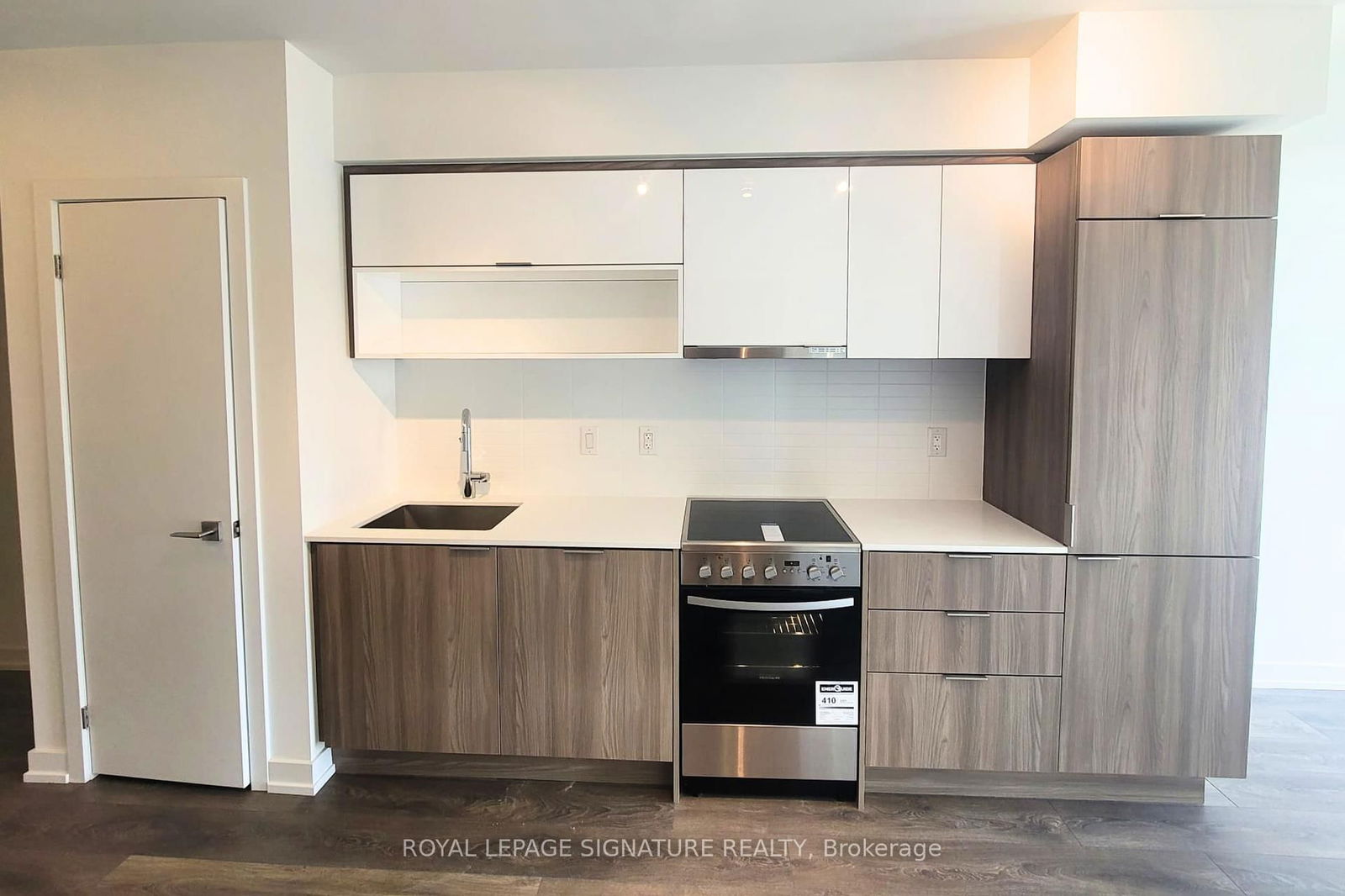 159 Wellesley St E, unit 1011 for rent