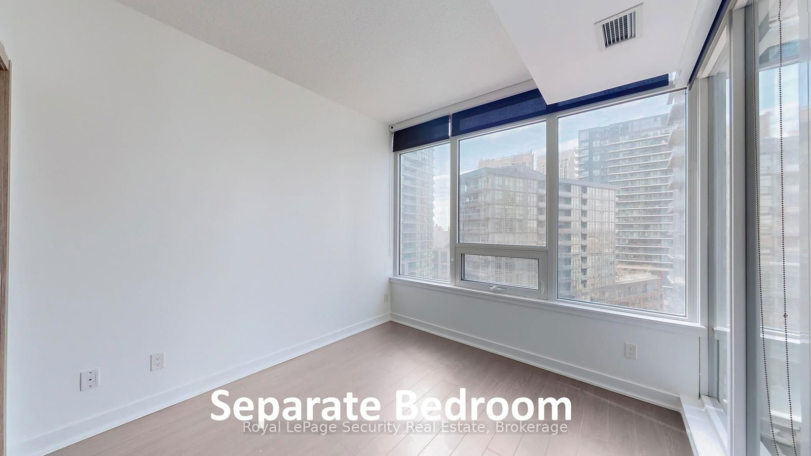 19 Bathurst St, unit 1216 for sale