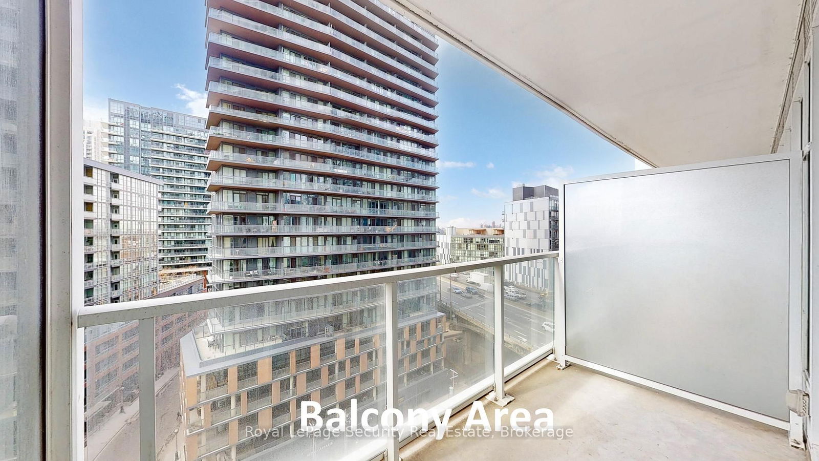 19 Bathurst St, unit 1216 for sale