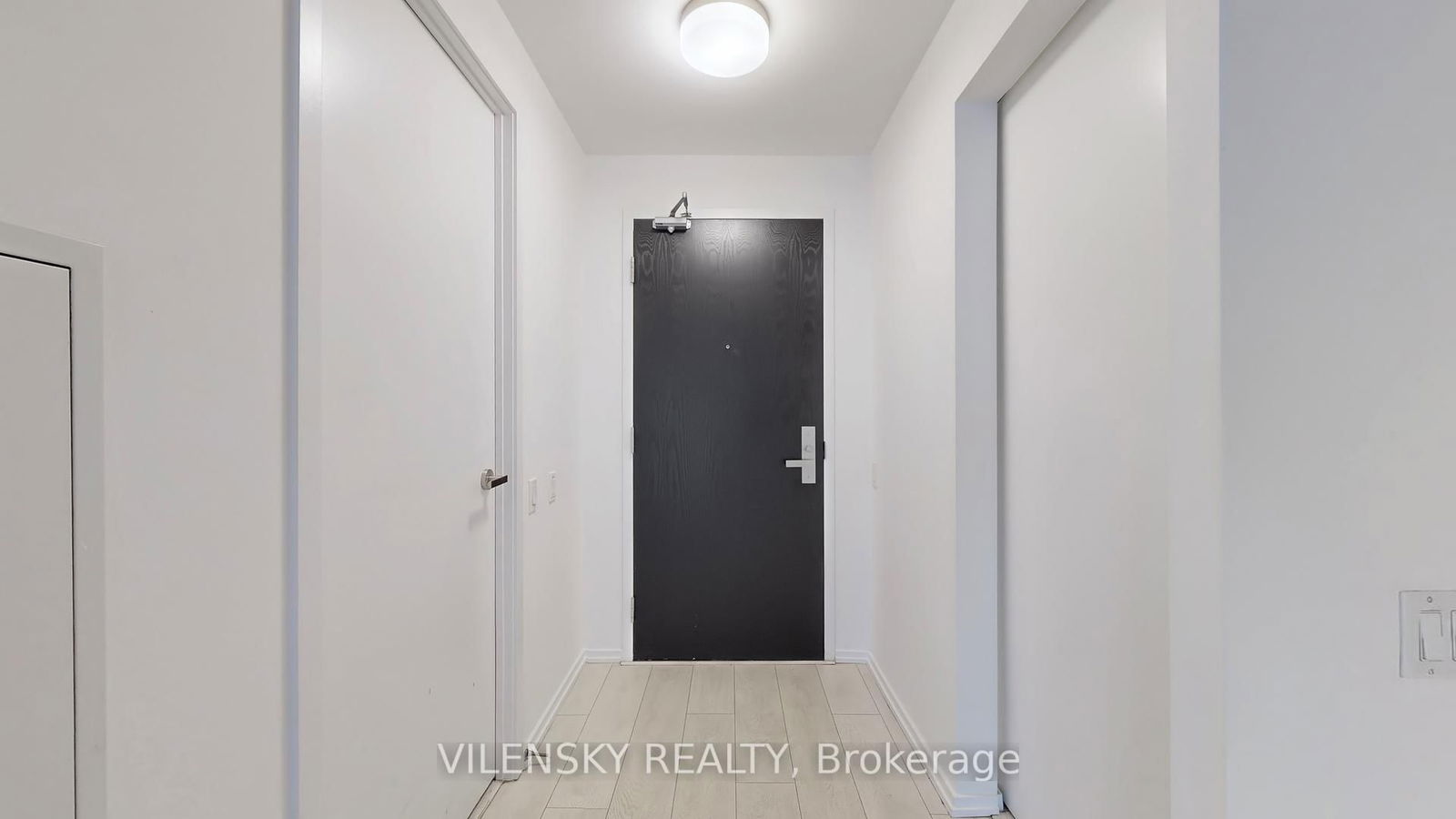 125 Peter St, unit 3311 for rent