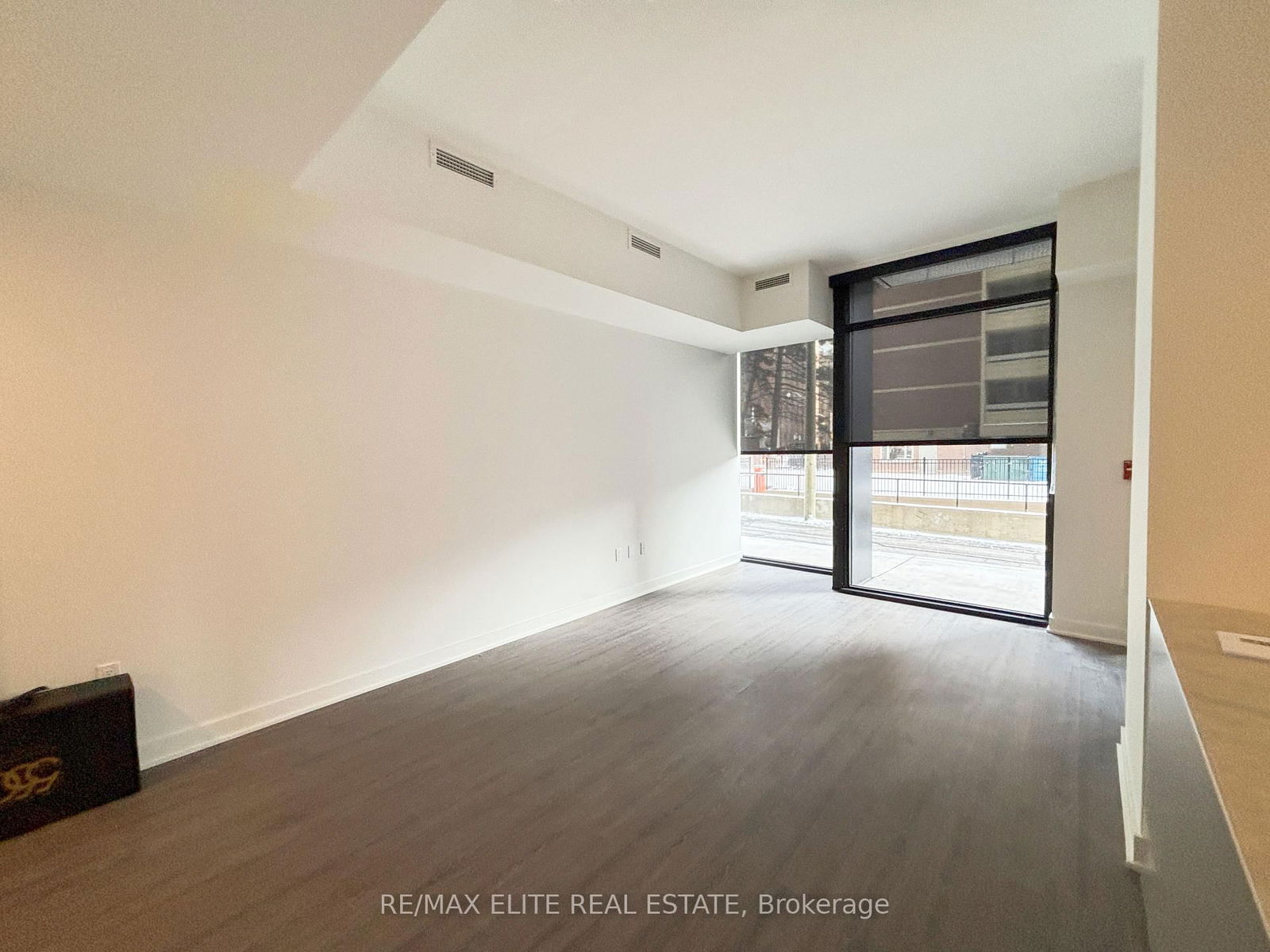 55 Charles St E, unit TH10 for rent