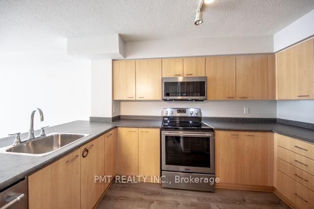 11 St Joseph St, unit 1408 for rent