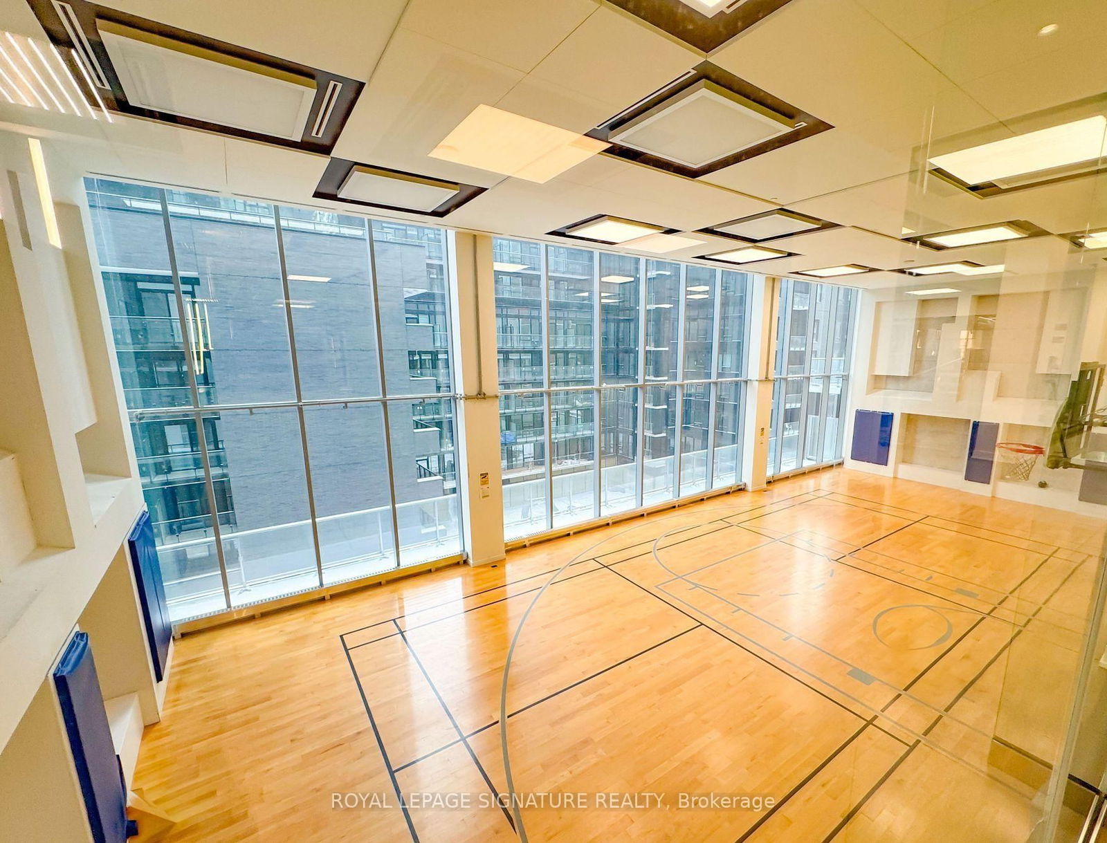 99 Broadway Ave, unit 3403 for rent