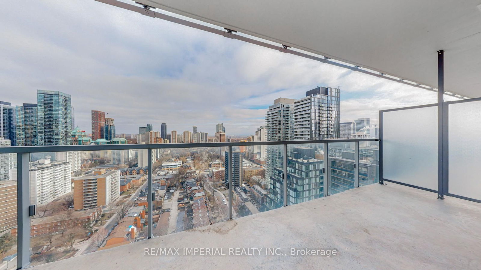 3 Gloucester St, unit 2706 for sale