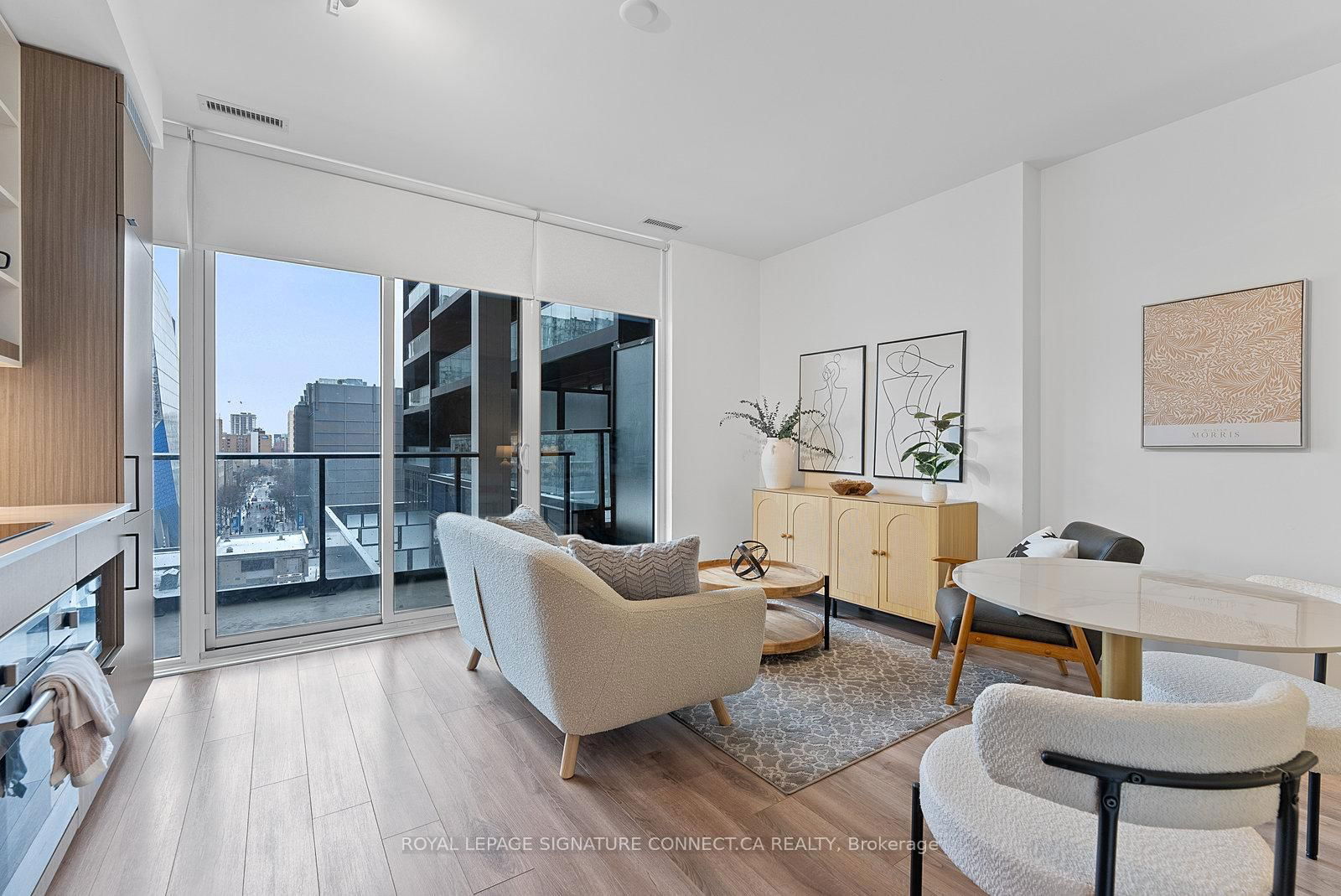 20 Edward St, unit 517 for sale