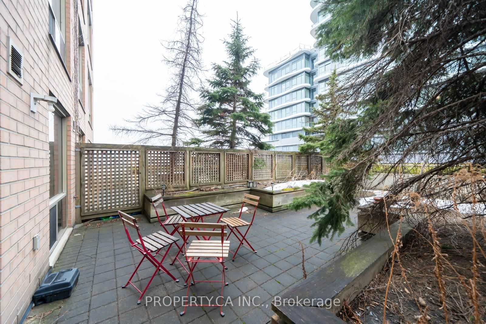 152 St Patrick St, unit 606 for rent