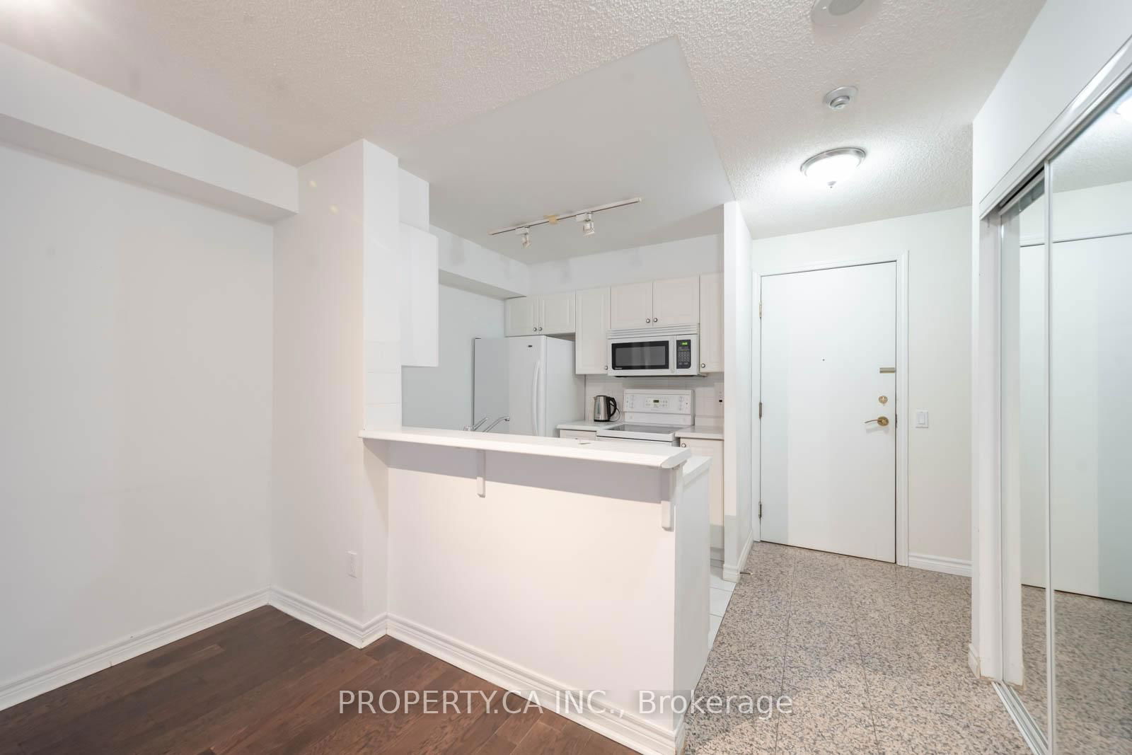 152 St Patrick St, unit 606 for rent