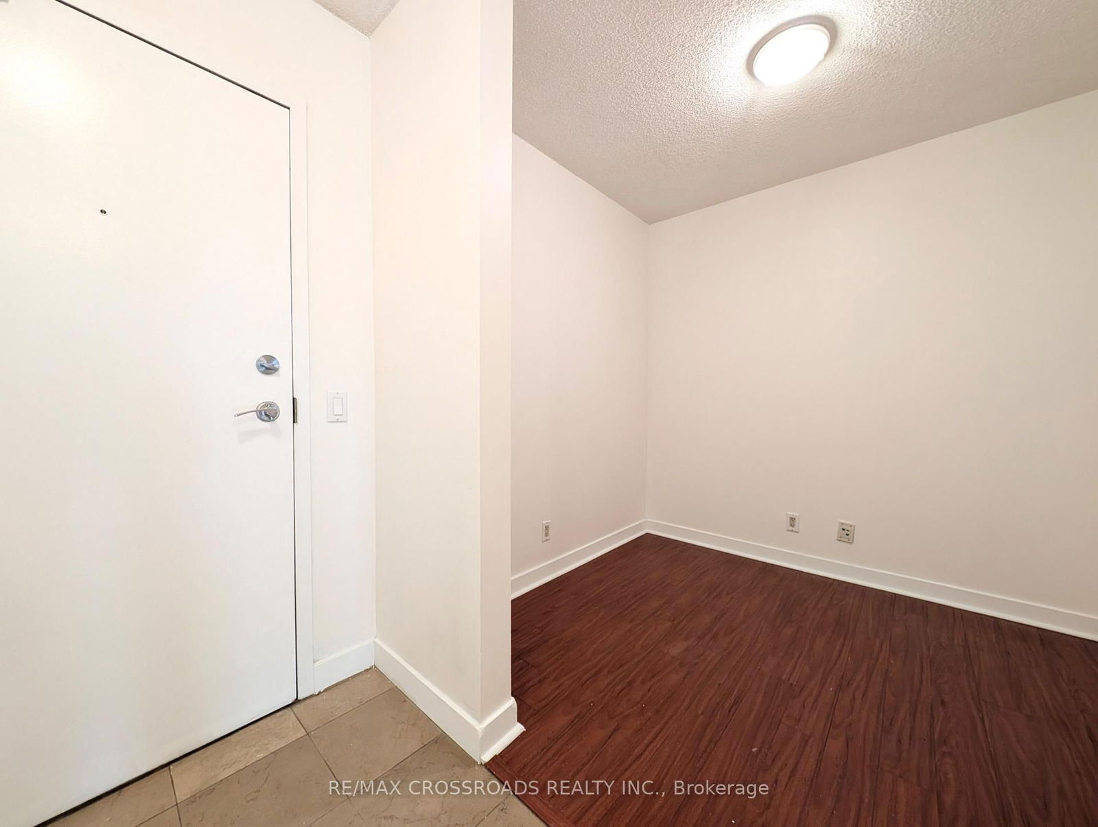 373 Front St W, unit 1809 for rent