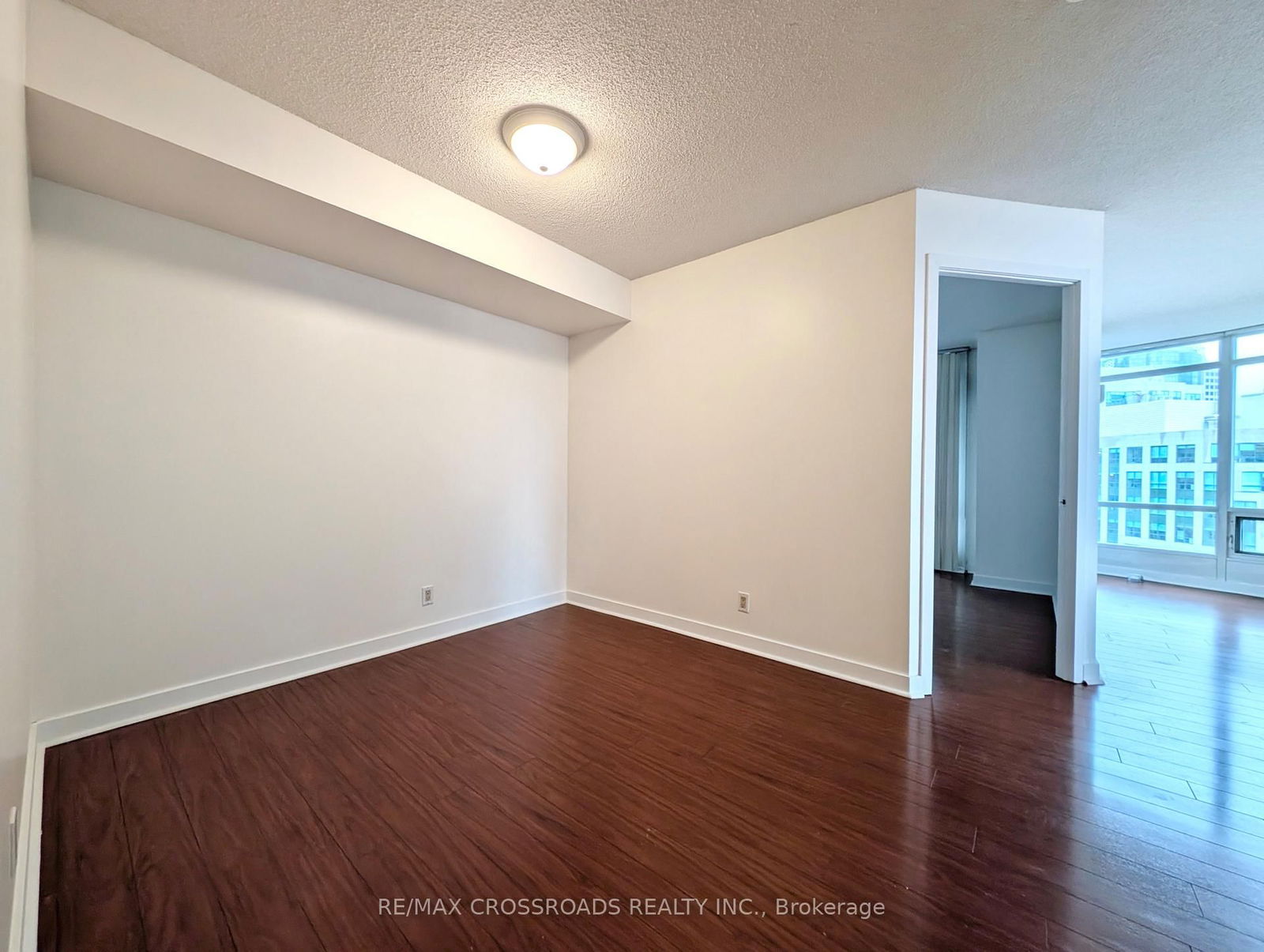 373 Front St W, unit 1809 for rent