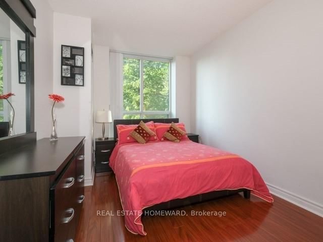 29 Pemberton Ave, unit 203 for rent