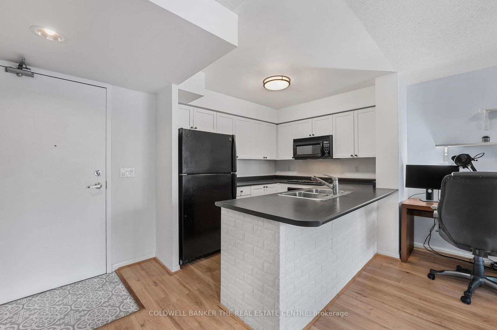 311 Richmond St E, unit 704 for sale