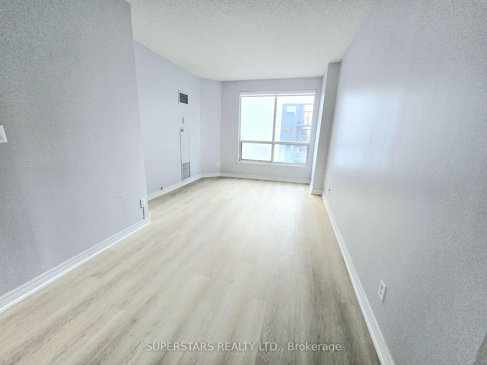 55 Bloor St E, unit 1502 for rent