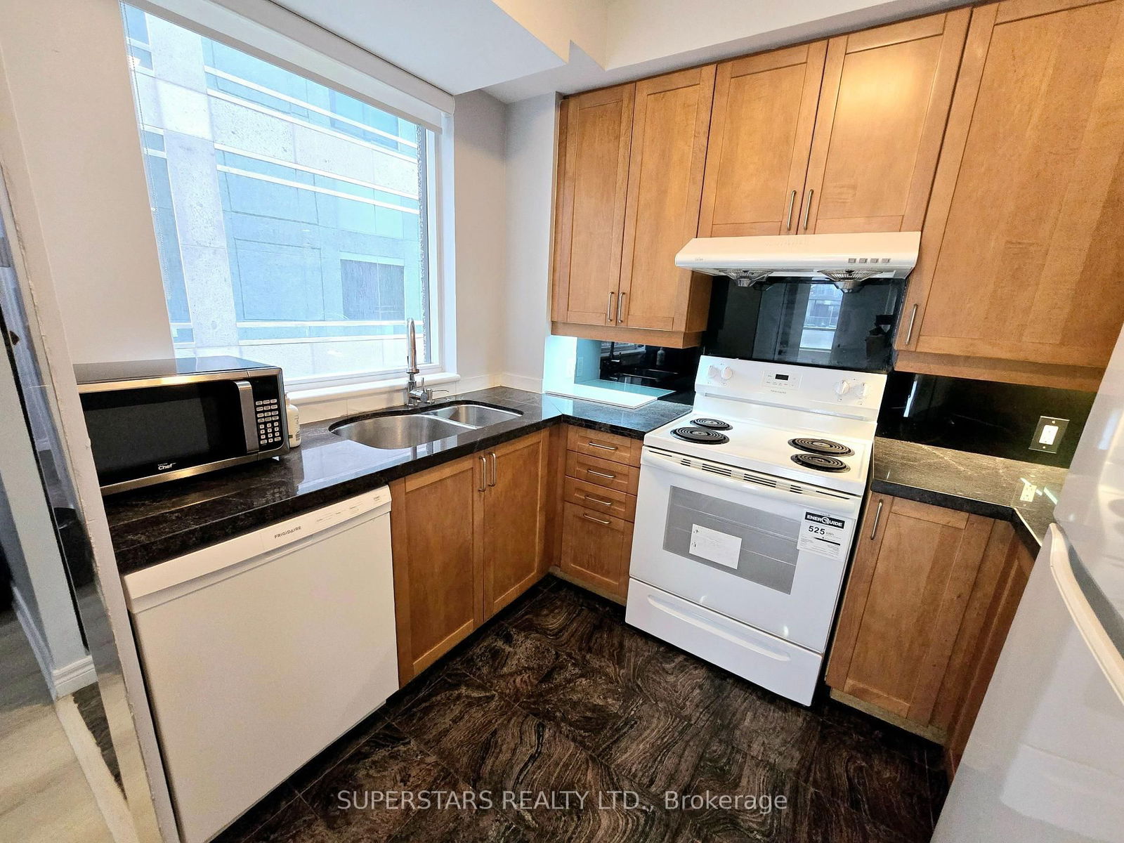 55 Bloor St E, unit 1502 for rent