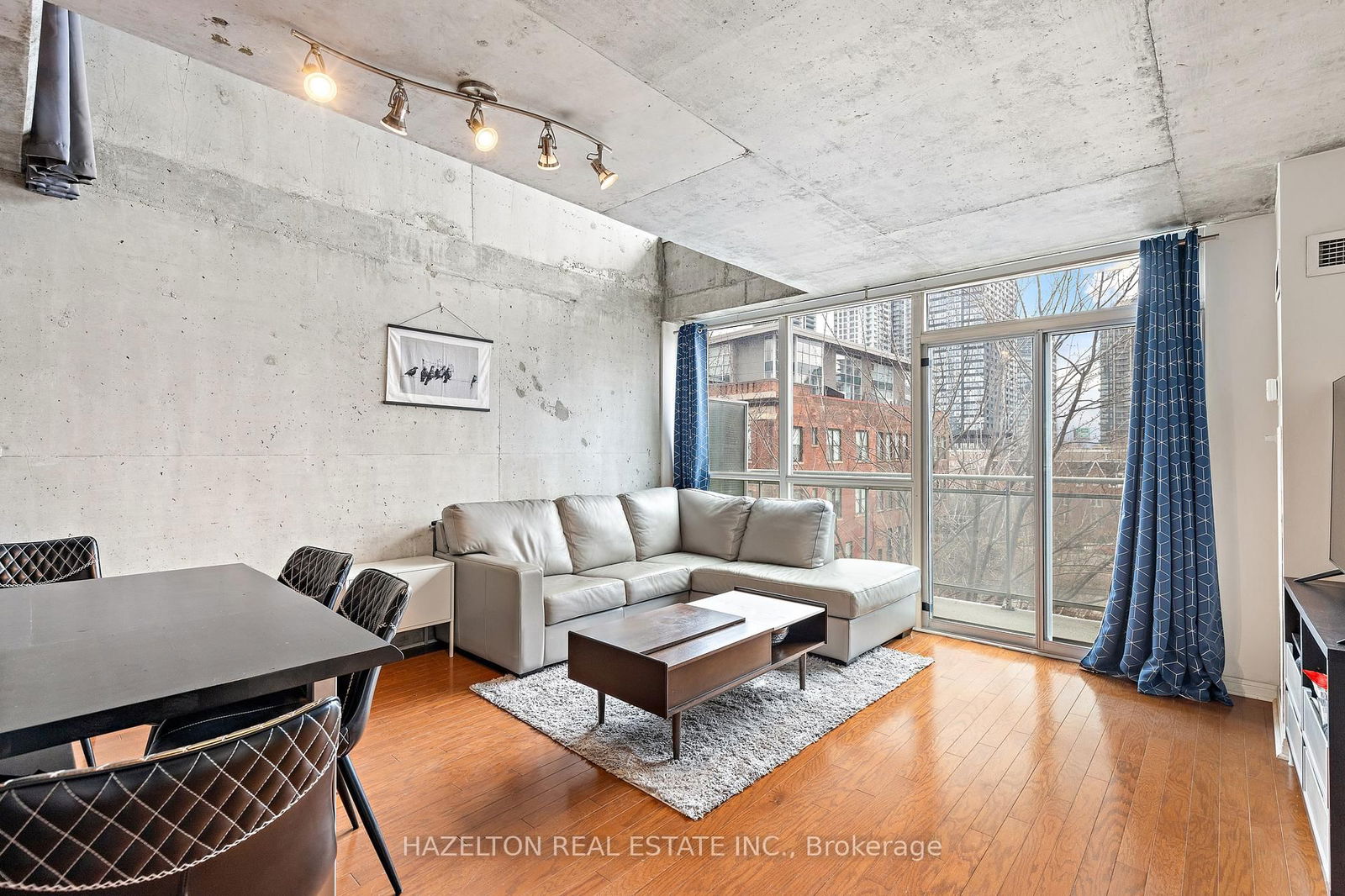 954 King St W, unit 508 for sale