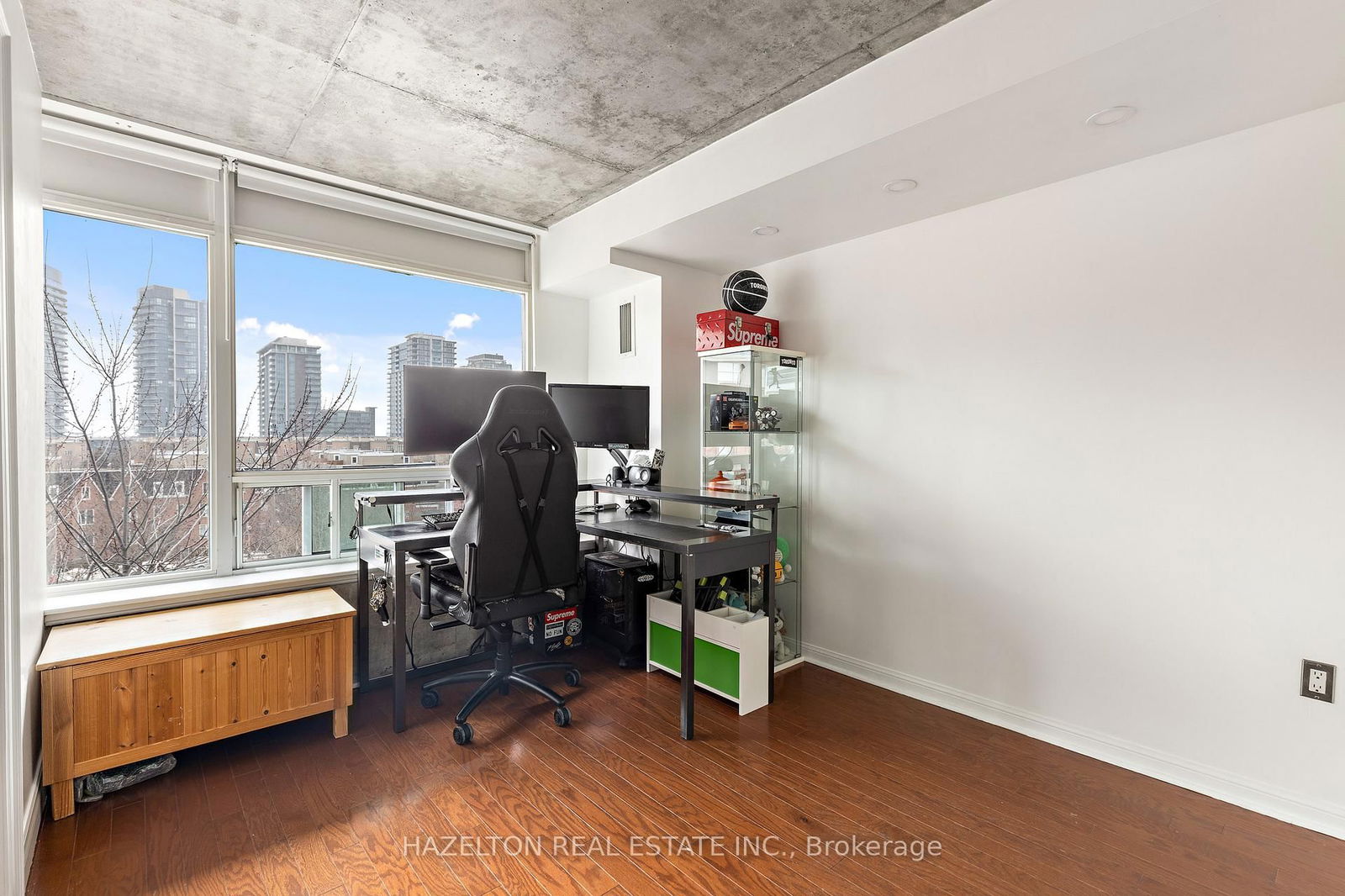 954 King St W, unit 508 for sale