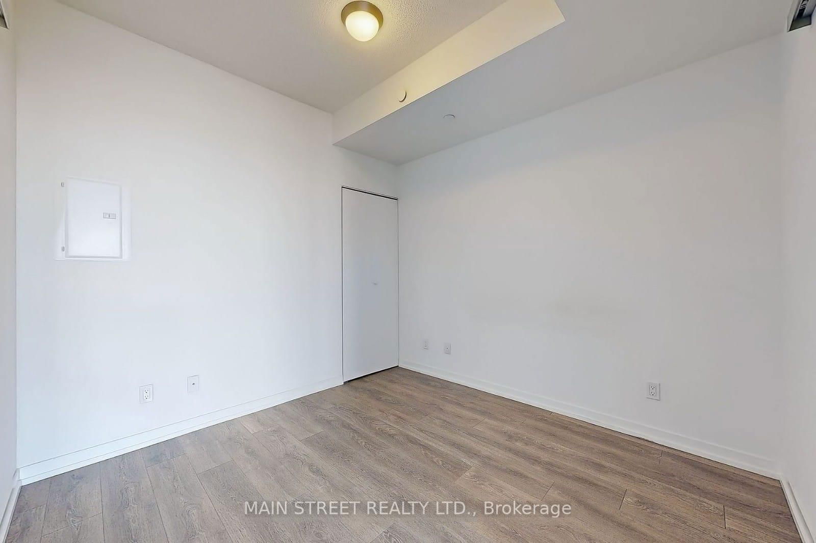 49 East Liberty St, unit 2306 for rent