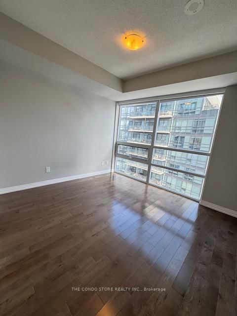 460 Adelaide St E, unit 1911 for sale