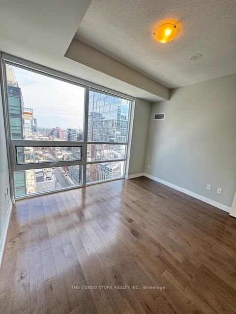 460 Adelaide St E, unit 1911 for sale