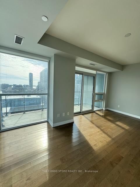 460 Adelaide St E, unit 1911 for sale