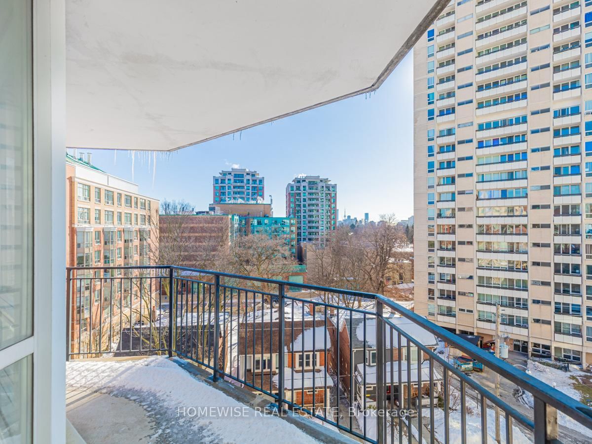 300 Balliol St, unit 712 for rent