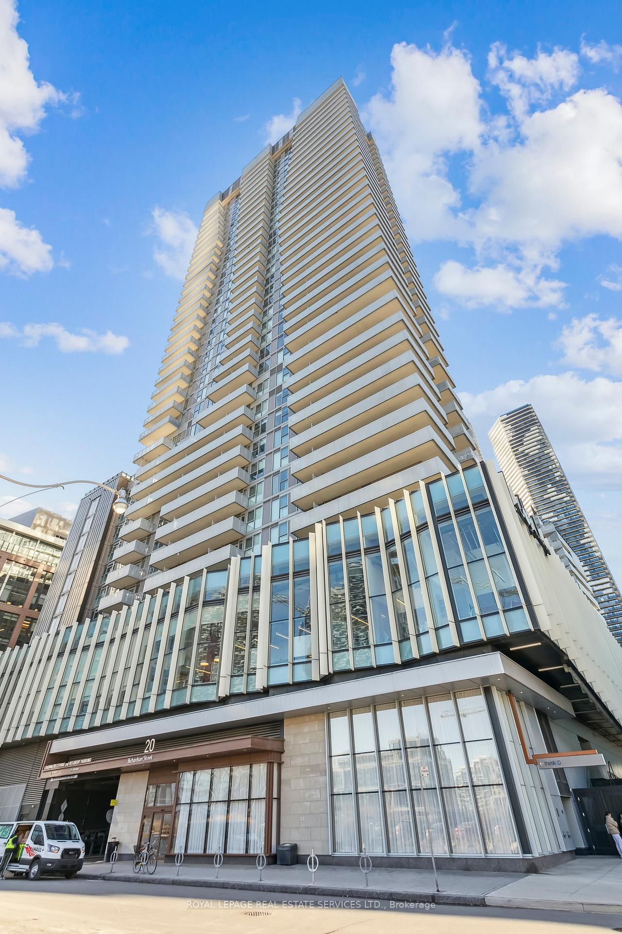 20 Richardson St, unit 513 for rent