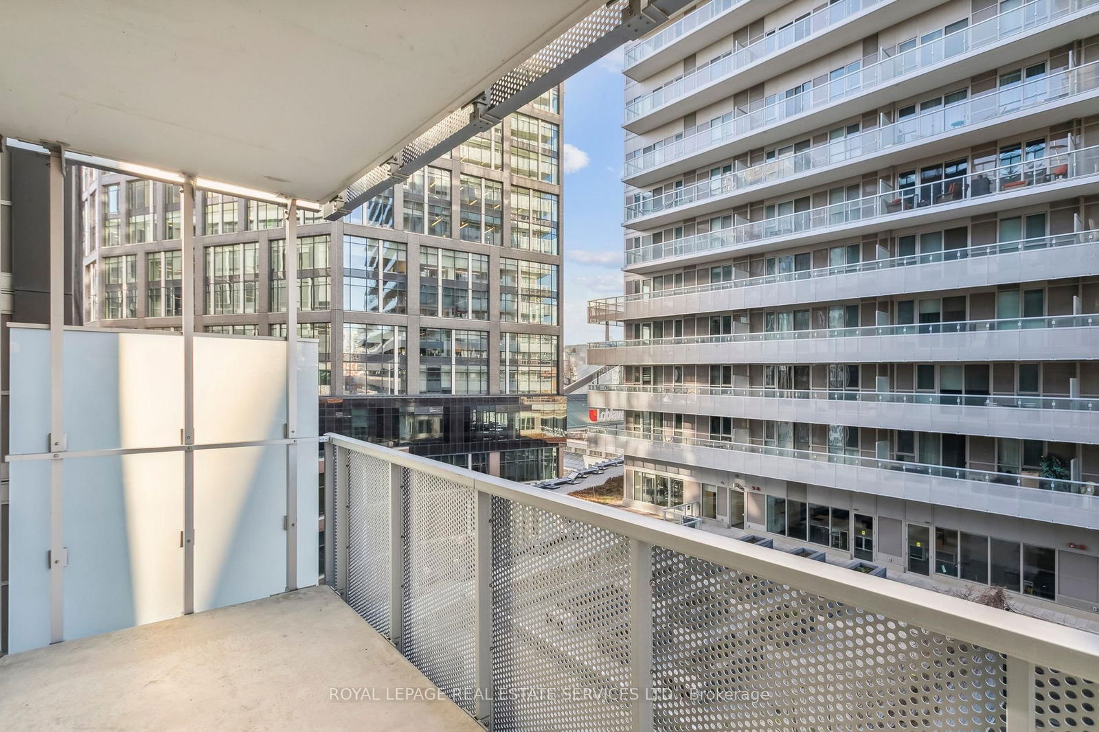 20 Richardson St, unit 513 for rent