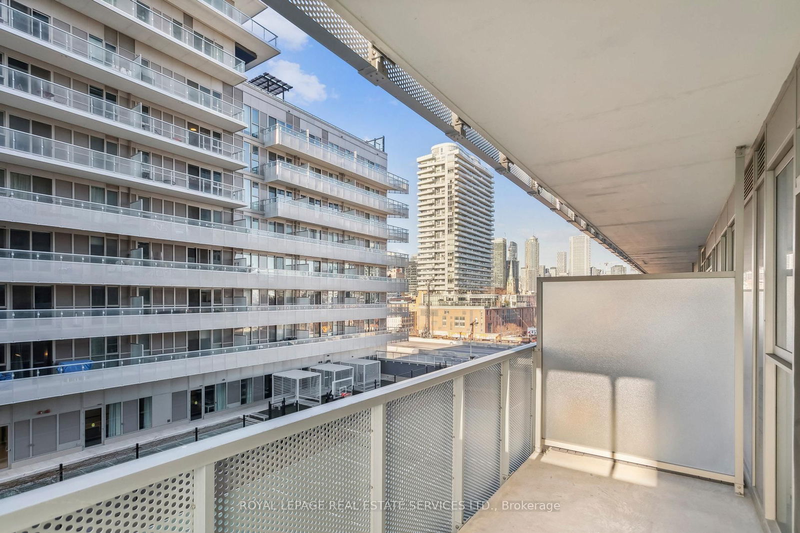 20 Richardson St, unit 513 for rent