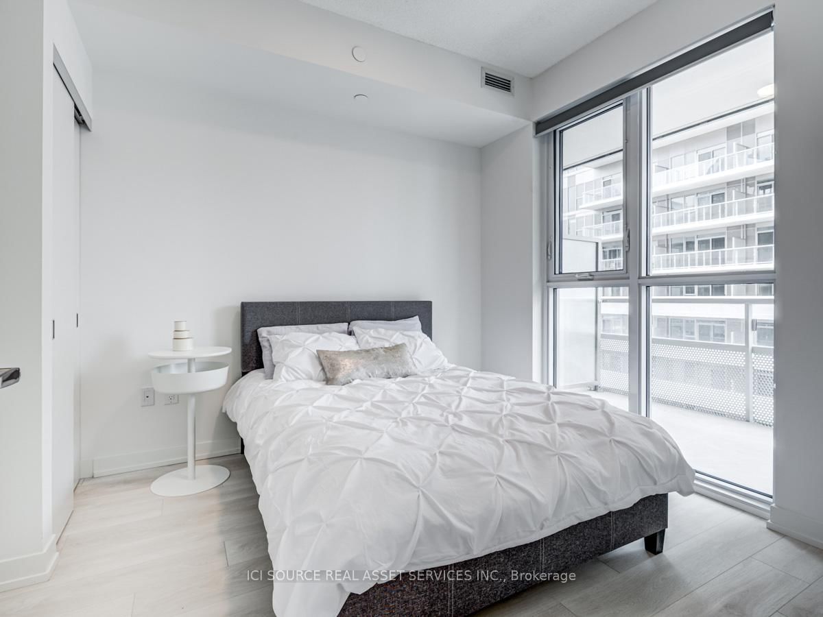 15 Lower Jarvis St, unit 701 for rent