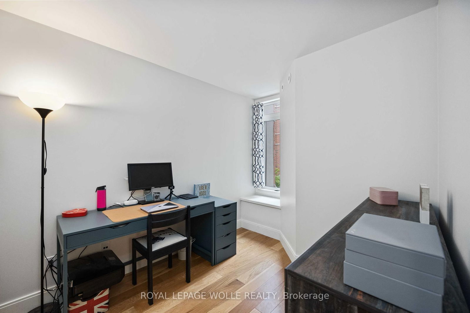 415 Jarvis St, unit 205 for sale