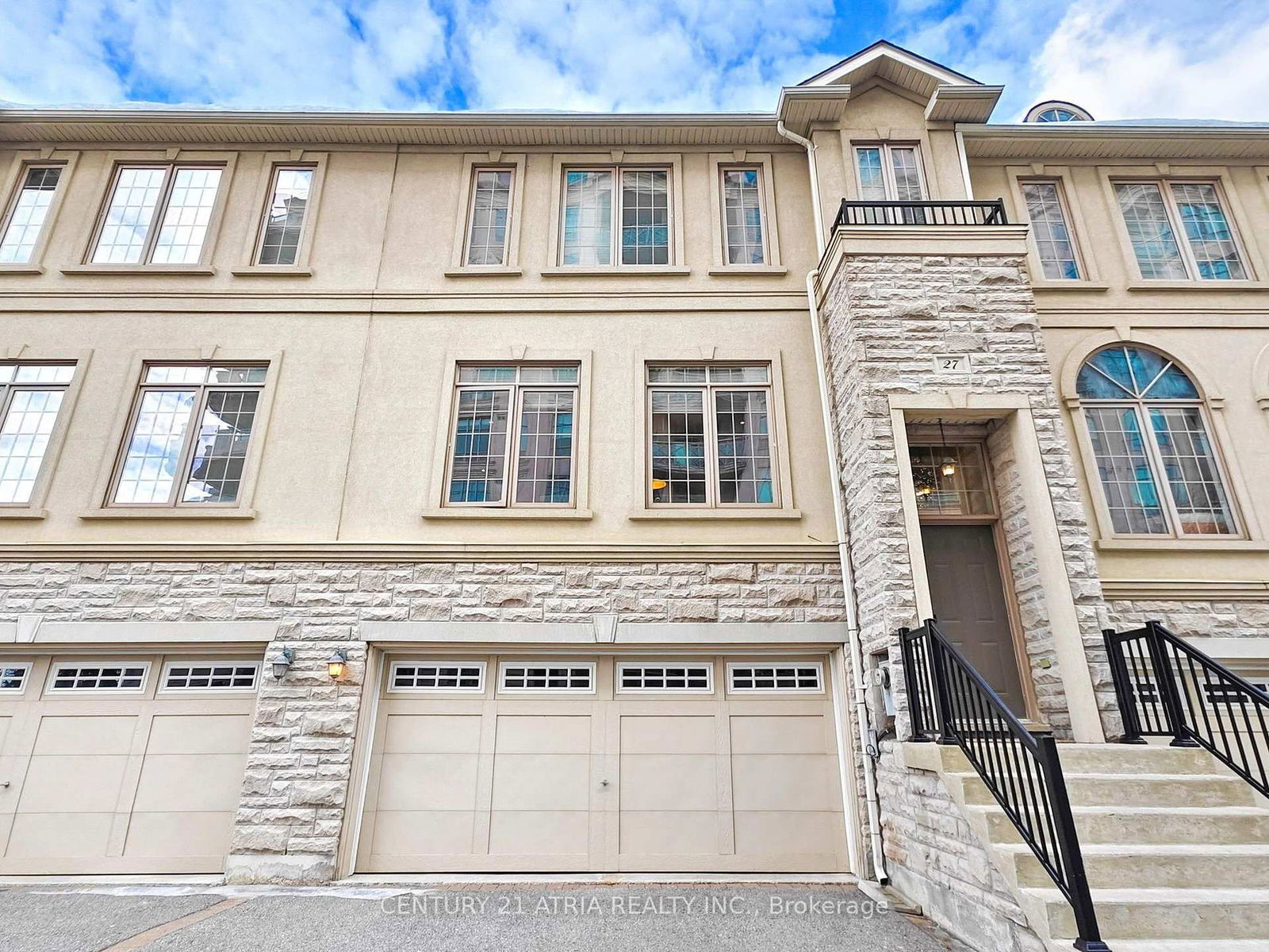 21 Bloorview Place Townhouses, North York, Toronto