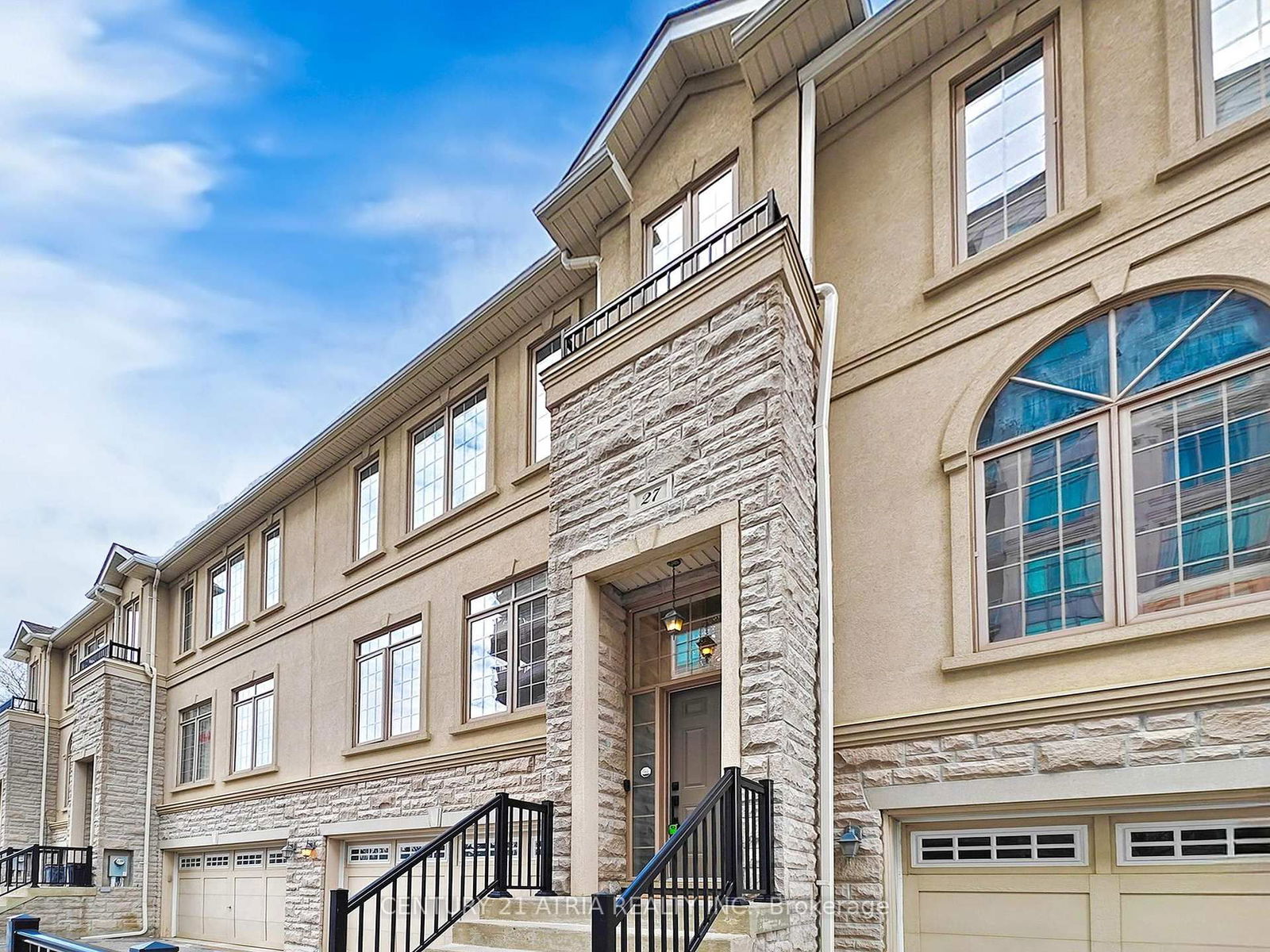 21 Bloorview Place Townhouses, North York, Toronto